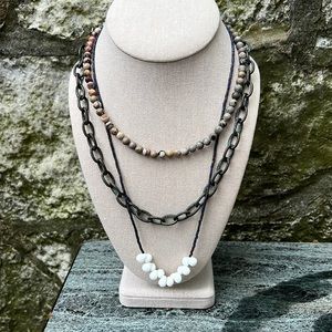 3 strands Statement necklace